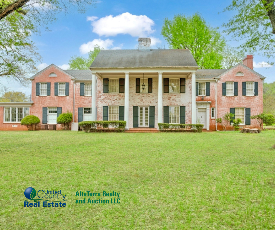 Colonial vs. Modern: What Makes Colonial Homes So Unique?